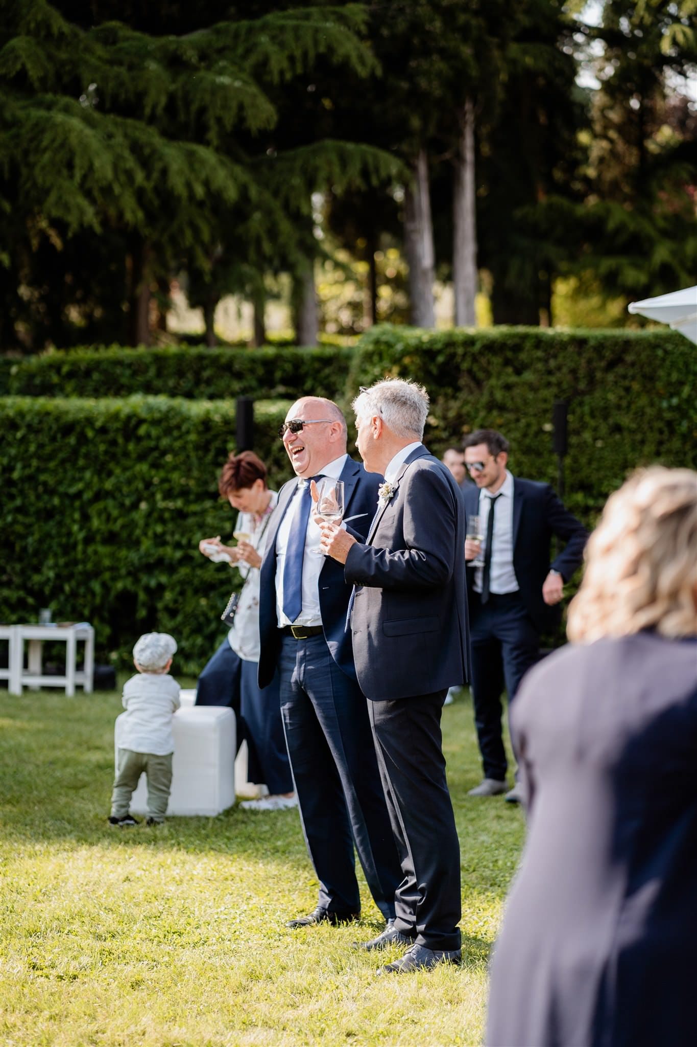 Aperitivo in giardino con gli sposi