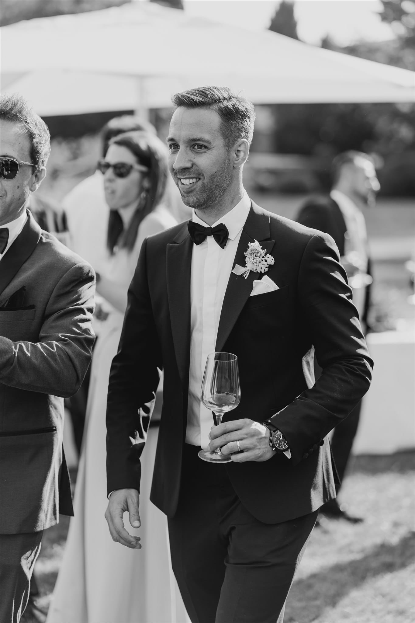 Aperitivo in giardino con gli sposi